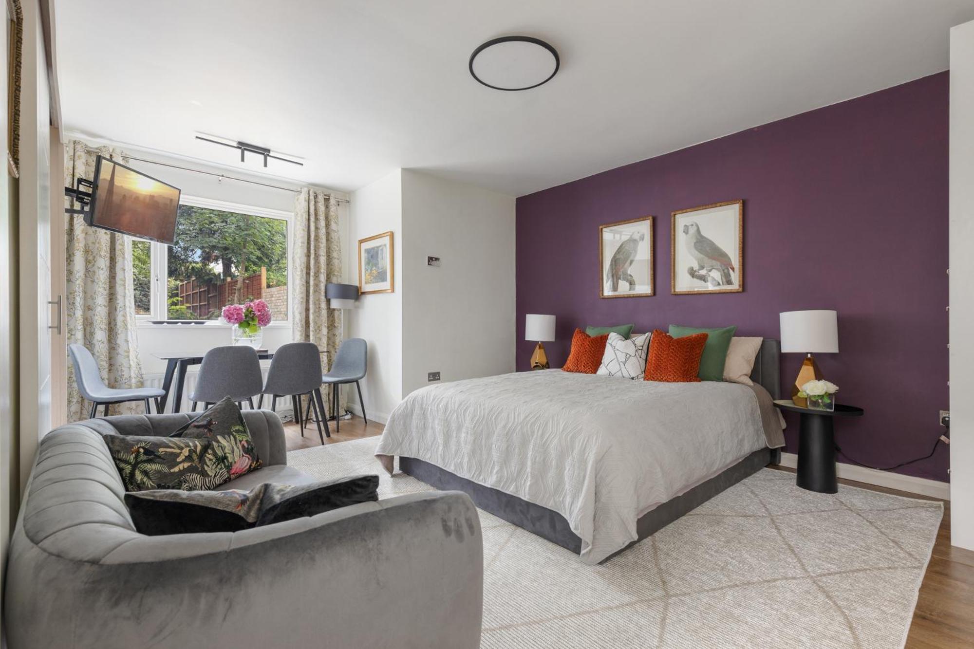 King Studio Apartment With Garden And Parking Ілінг Екстер'єр фото