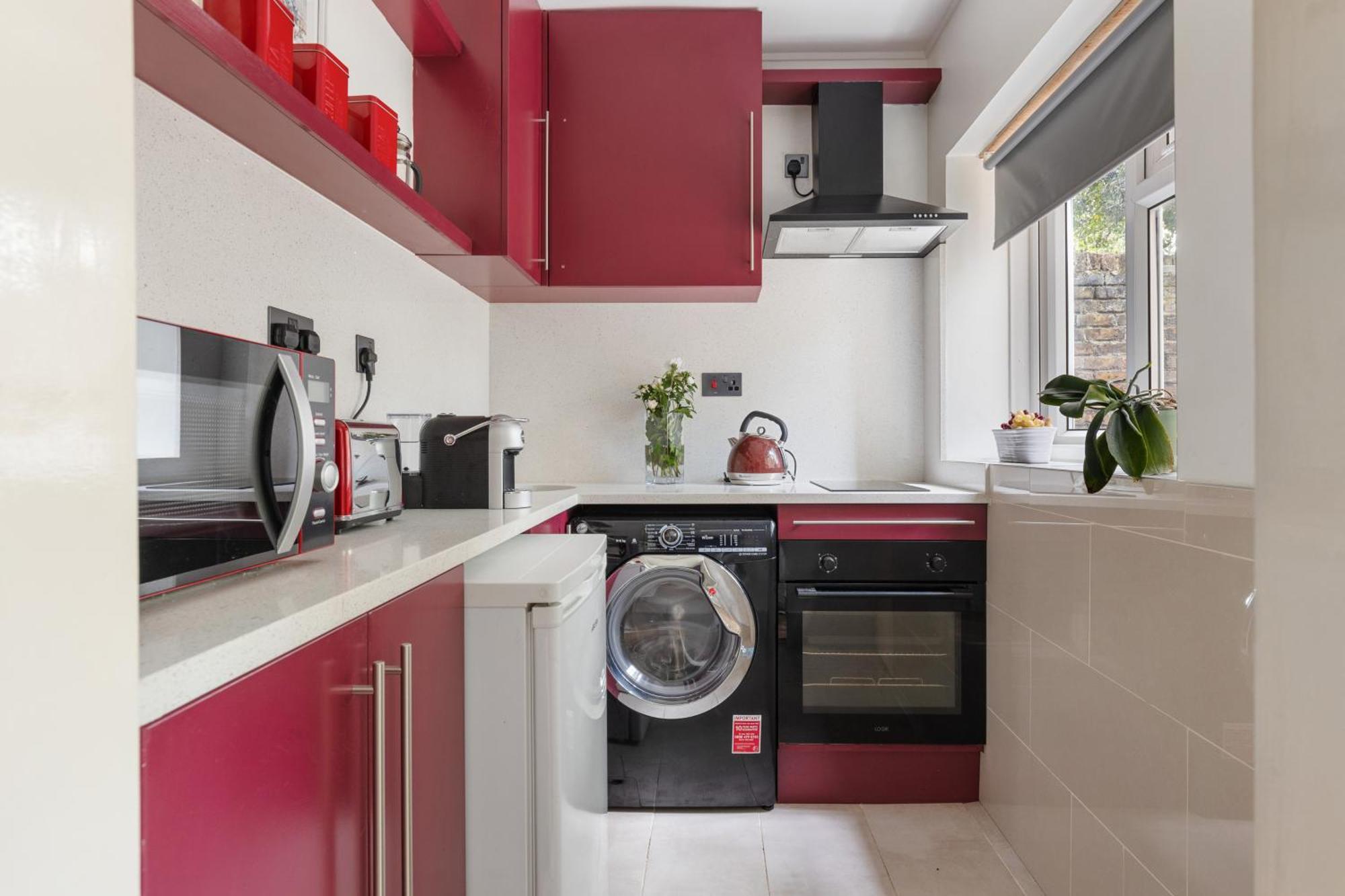 King Studio Apartment With Garden And Parking Ілінг Екстер'єр фото